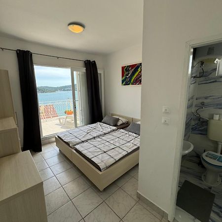 Marina Apartmani Tisno Murter Exterior foto